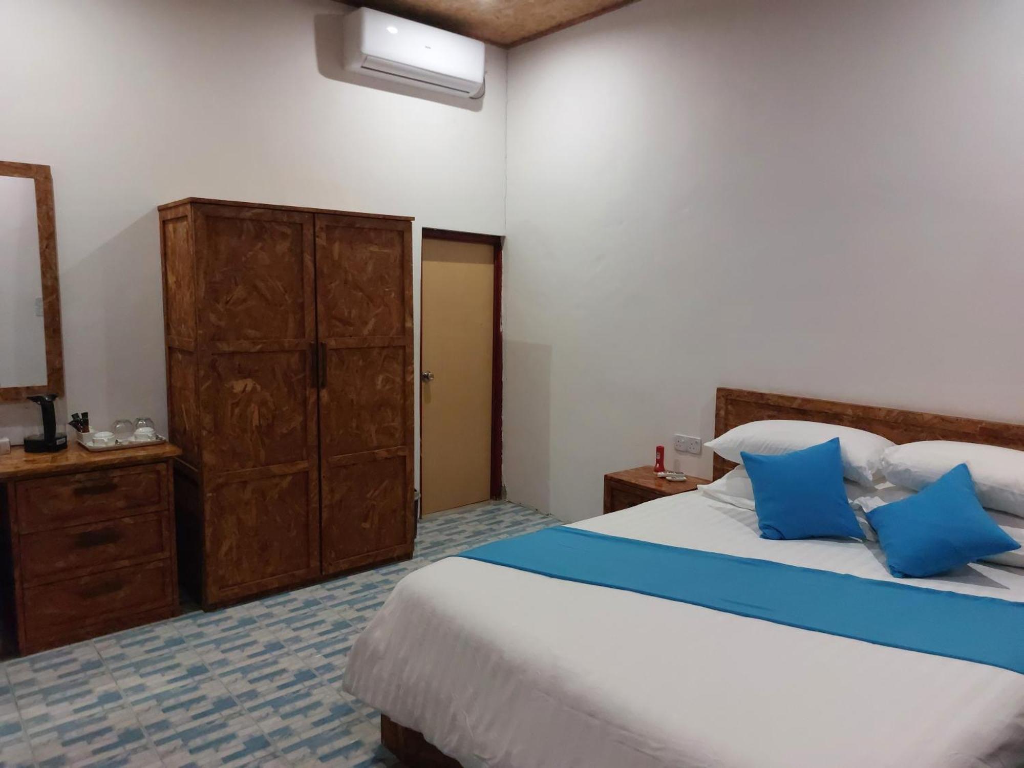 Emzaz Blue Lagoon Ugoofaaru Exterior foto